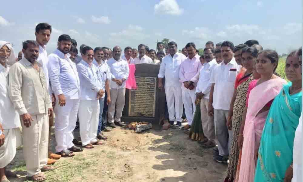 Nalgonda: Stones for SC community hall, CC roads laid