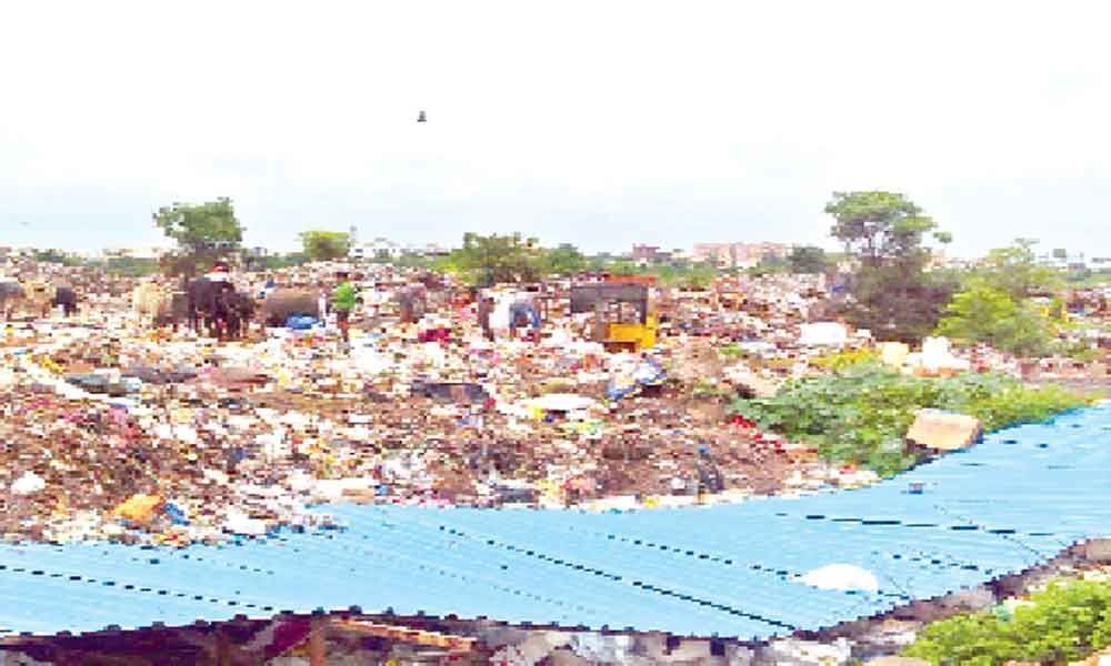 Dump yard amid colonies causing panic