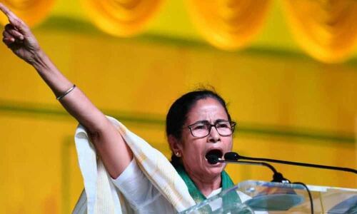 Human rights violations in Kashmir, says Mamata on World Humanitarian Day