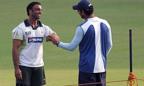 Yuvraj Singh trolls Shoaib Akhtar after he slams  Jofra Archer