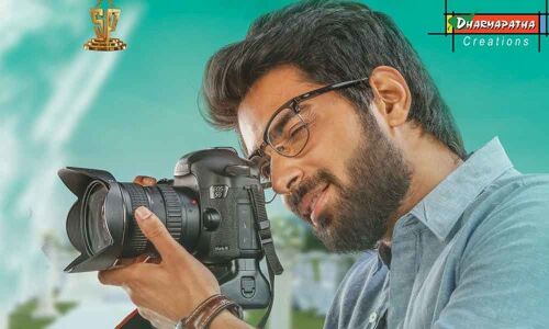 Shiva plays a photographer