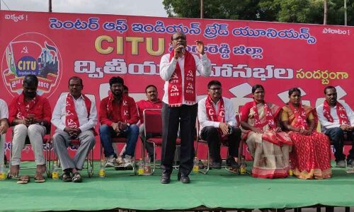 Centre flayed over bid to amend labour laws