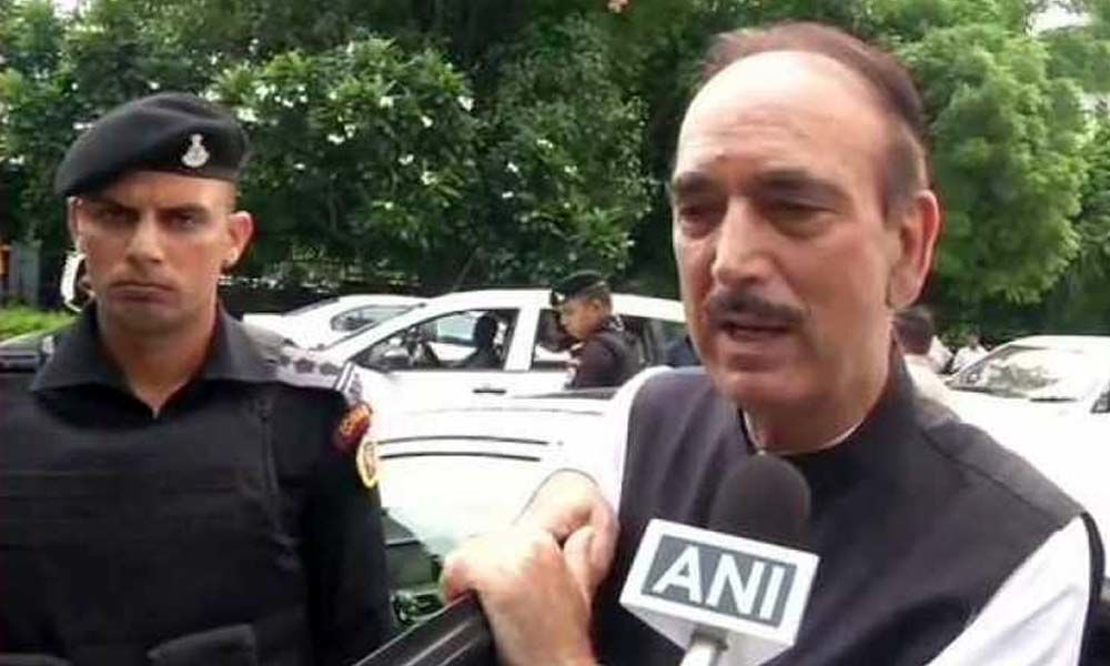 Congress leader Ghulam Nabi Azad stopped at Jammu Airport, sent back