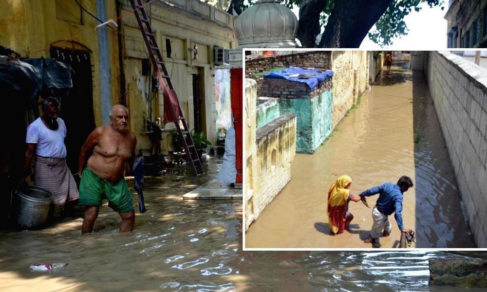Yamuna floods homes, thousands shifted