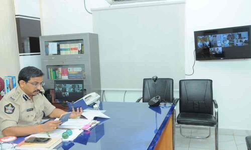 SP reviews Spandana progress in Guntur