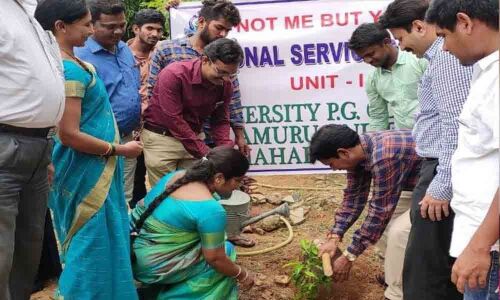 Mahbubnagar: Palamuru University professors, students plant saplings for green cause
