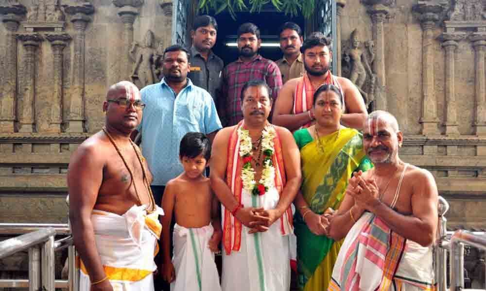 Bhadrachalam: Boath MLA visits Lord Rama temple