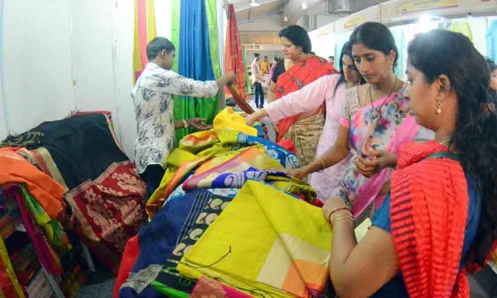 Visakhapatnam: Hand-woven saris draw attention