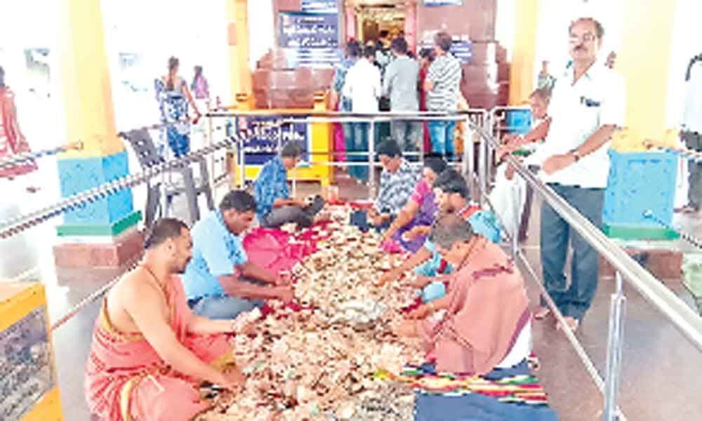TS Govt to provide funds for Rudraram temple