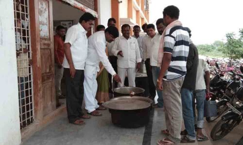 Provide quality food to students, MPP orders MEO in Karimnagar