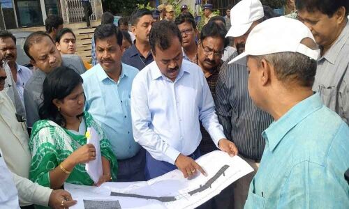 Officials pulled up over delay in Road Under Bridge works