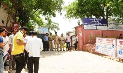 Driving licence renewal to go online