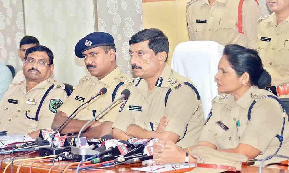 Cops bust 9-member child kidnap gang in Visakhapatnam