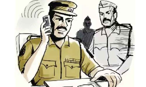 Man booked for showcasing paintings of Hyderabad artist as his own