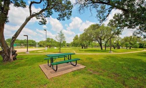 Living near parks and nature reserves is good for your mental health