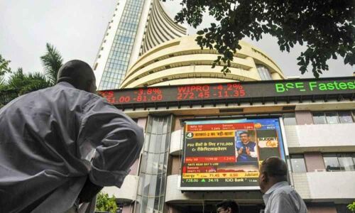 Markets back in green on stimulus hopes