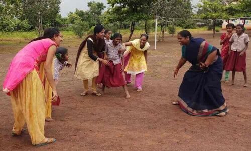 Seethakka spends fun-filled day with Social Welfare Girls school students
