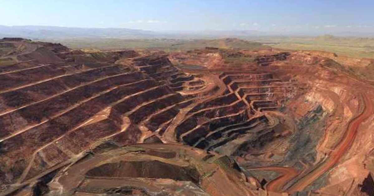 Karnataka govt defers auction of Donimalai iron ore mine