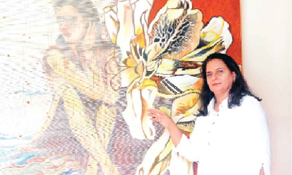 An artist who makes her paintings speak