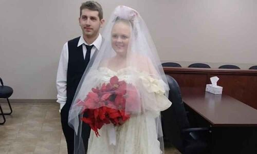 Just married: US newlywed couple killed in crash in front of family