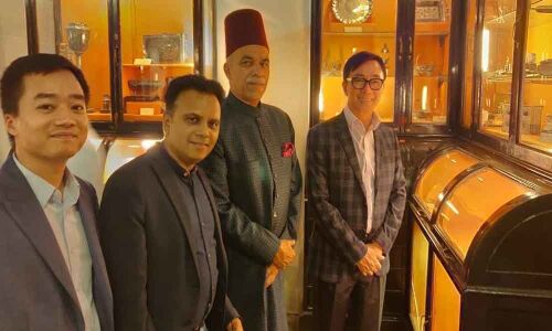 Vietnamese envoy visits Nizam Museum