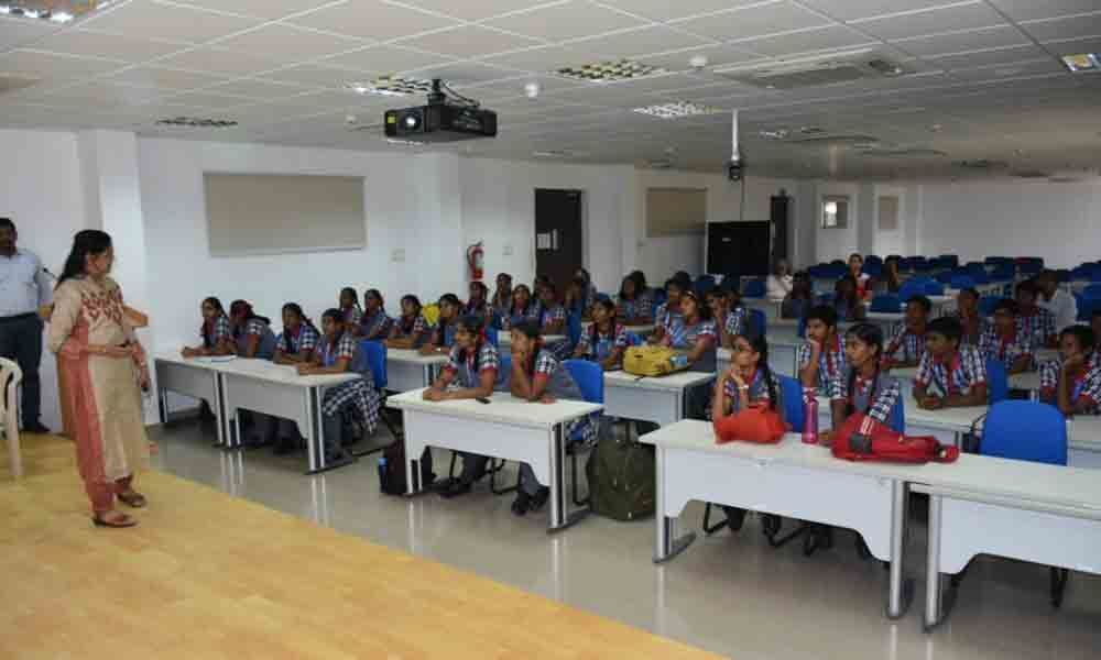 Tirupati: Kendriya Vidyalaya students visit IISER under Jigyasa programme