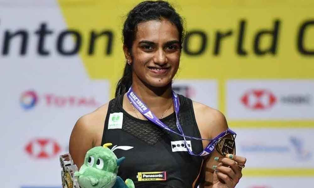 B-town celebs congratulate world champion P V Sindhu