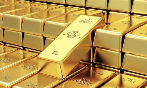 Gold hits fresh all-time high of Rs 39,670/ 10 gm