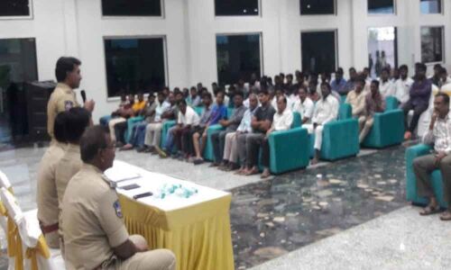 Police spell measures for pandal organisers