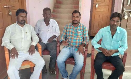 Protest against BR statue desecration