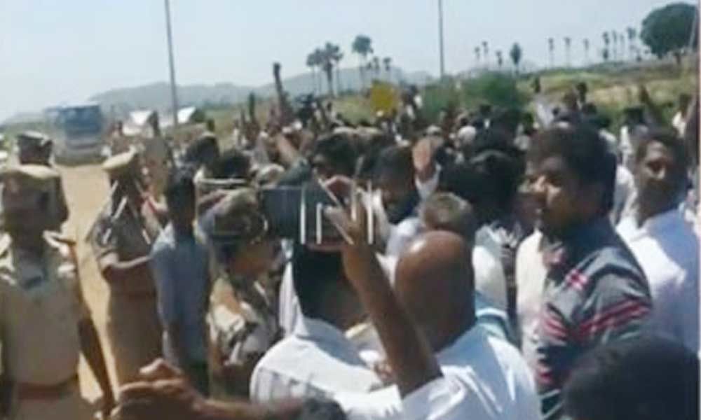 Farmers protest against CM YS Jagan over Amaravati capital city