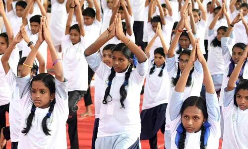 Students in UP government schools to do yoga