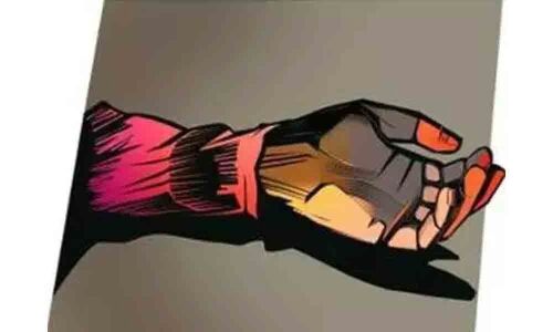 Nagarkurnool: Two Kasturba Gandhi Balikala Vidhyalaya girls attempt suicide