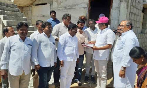 Mahbubnagar: MLA inspects 2BHKs for journalists