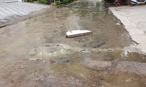 Overflow of drainage causing stench