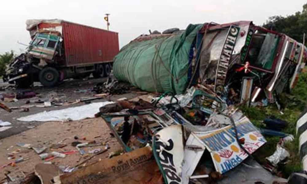 Lorry container rams into bike in Hyderabad, 1 killed