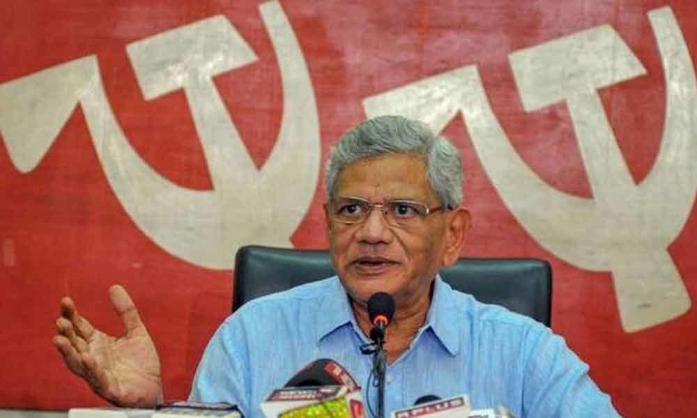 Supreme Court issues notice to Centre on 370, lets Yechury visit Jammu and Kashmir