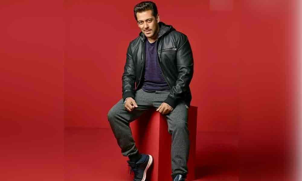 Salman clocks 31 years in Bollywood