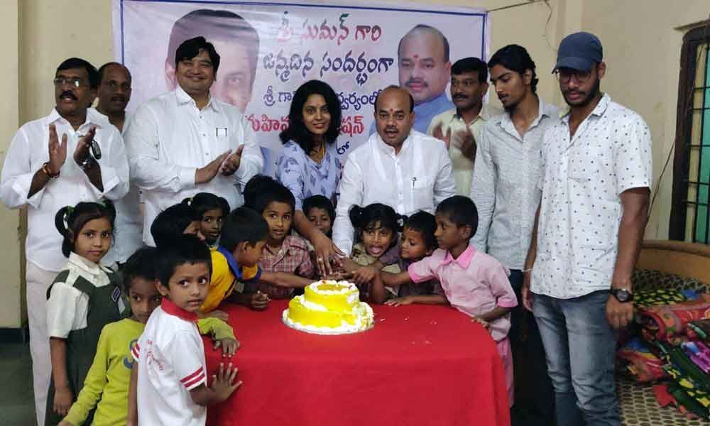 Actor Sumans birthday celebrated at orphanage