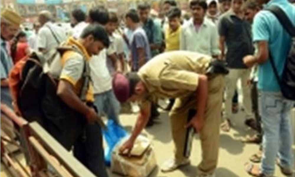 Bomb scare in West Bengals Tarapith