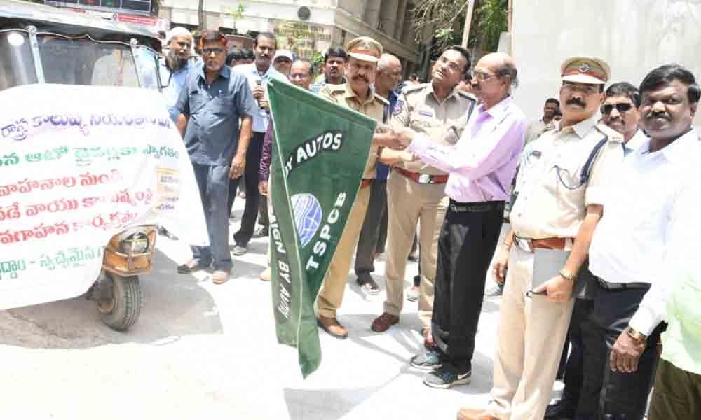 Hyderabad: TSPCB conducts rally on vehicular pollution