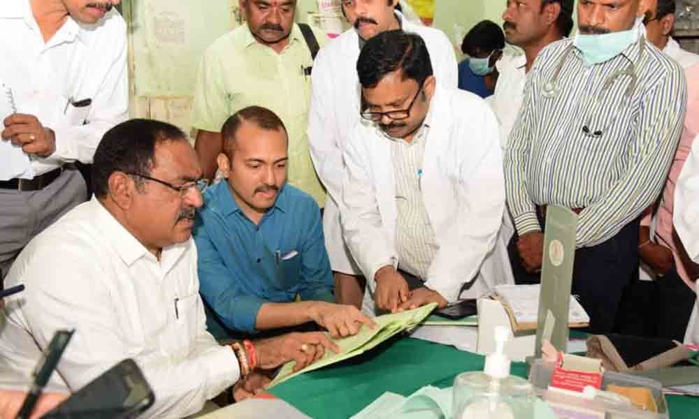 Doctors draw flak from Minister in Warangal