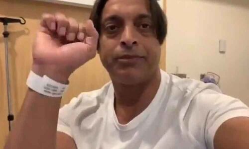 Shoaib Akhtar undergoes successful knee surgery in Australia