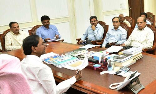 CM KCR reviews Palamuru project works