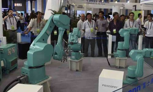 Apple iPhone, Amazon Echo production moving from China to India