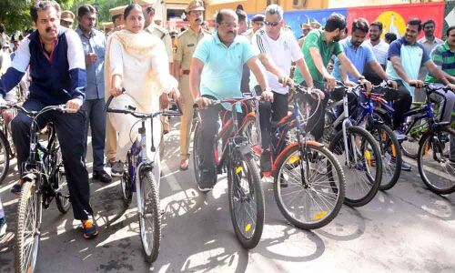 Do exercises, yoga daily, says city police chief