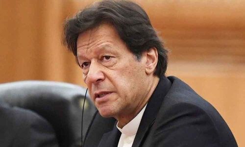 Imran calls on Pakistanis to take part in Kashmir Hour