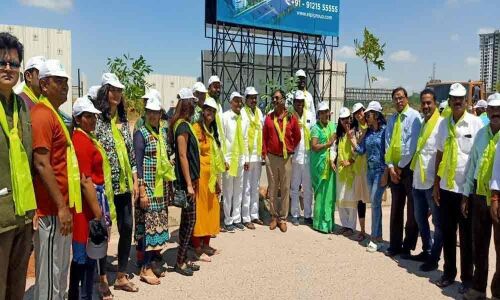MLA launches green drive at Kokapet