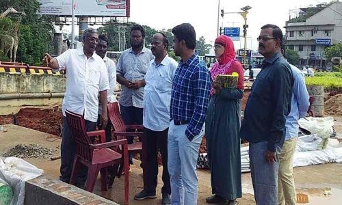 Civic chief orders erection of YSR statue in Vijayawada