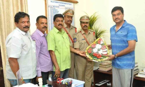 SP AV Ranganath advises newly promoted ASIs to render dedicated service in Nalgonda